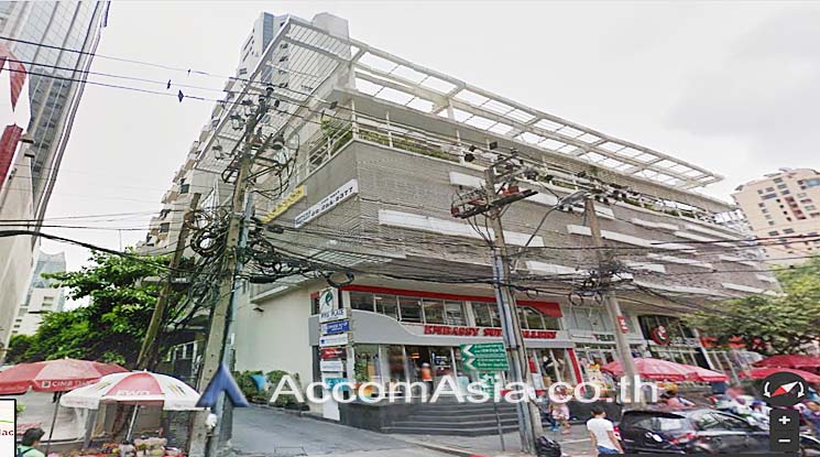 9  Office Space For Rent in Ploenchit ,Bangkok BTS Chitlom at Piya Place AA16012